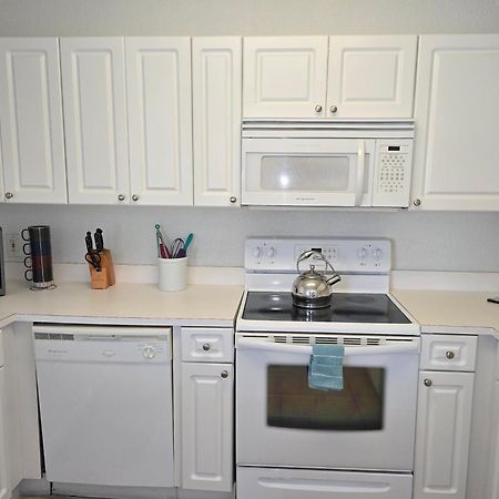 Beautiful Condo Close To Busch Gardens タンパ エクステリア 写真
