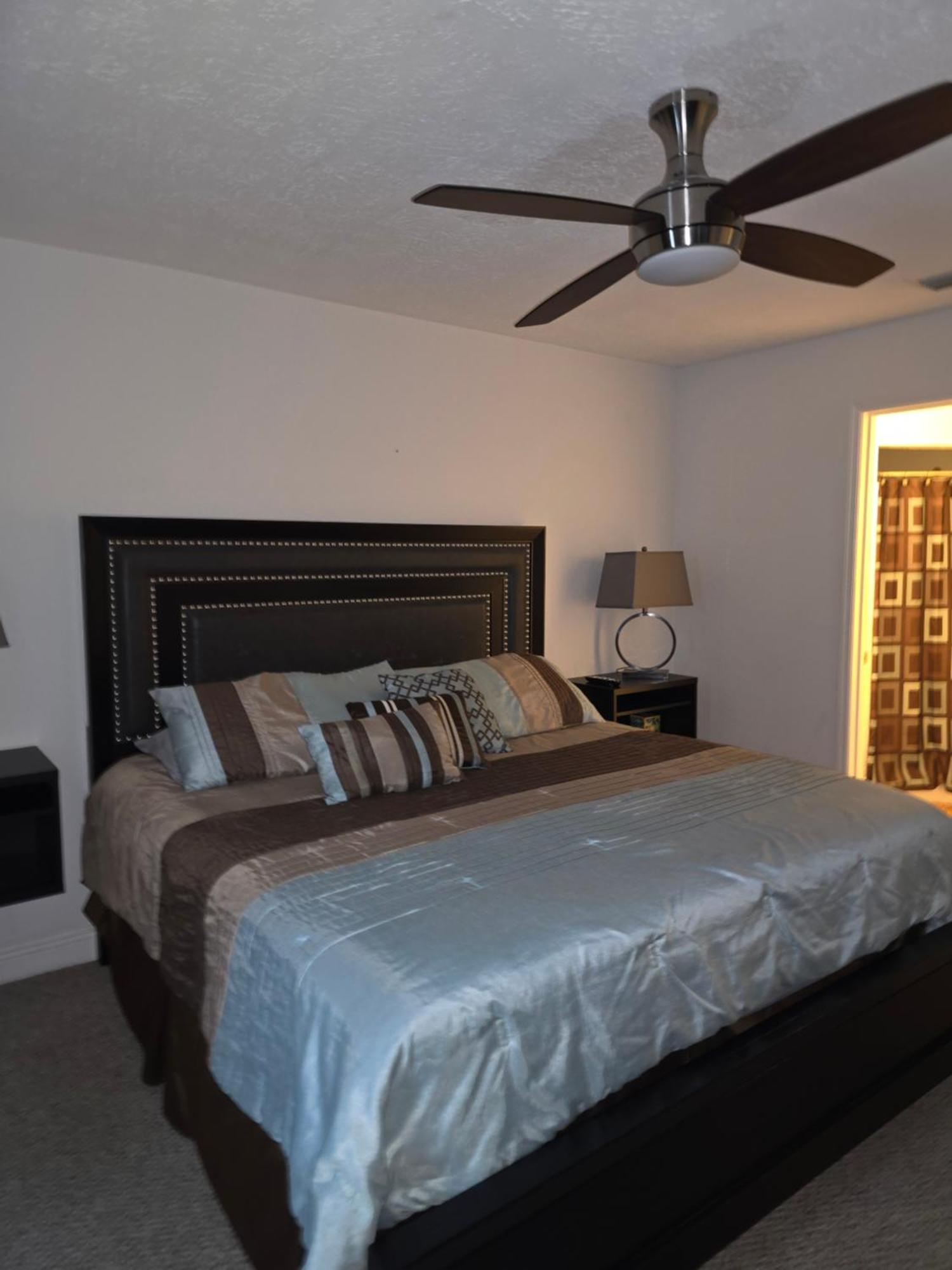 Beautiful Condo Close To Busch Gardens タンパ エクステリア 写真